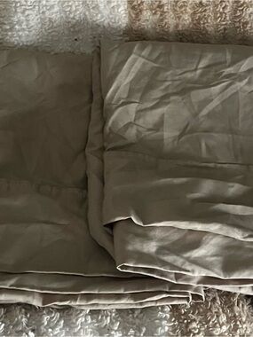 Perry Ellis portfolio pillow cases
